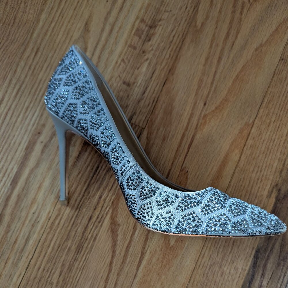 Imagine by Vince Camuto Olivier Rhinestone Pumps - Women's Size 9M - Stone - Picture 2 of 8